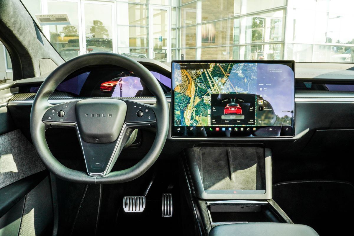 Used 2022 Tesla Model X Plaid AWD/4WD image 21