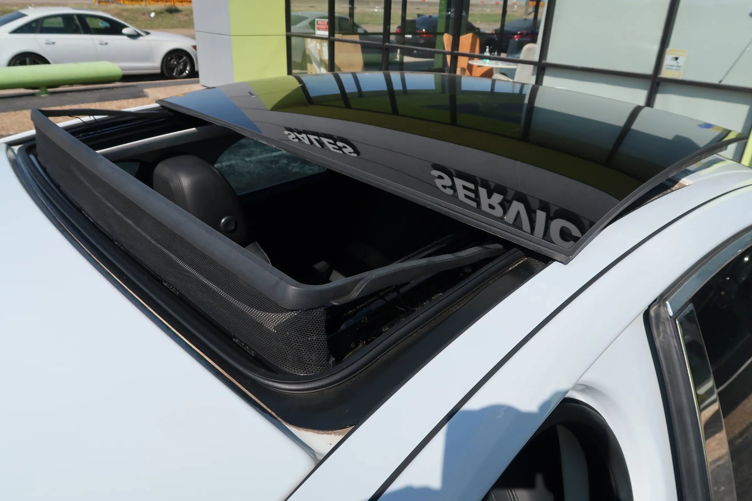 Used 2017 Jaguar XE First Edition image 42