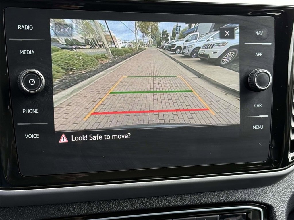 Used 2022 Volkswagen Atlas SEL Premium image 18