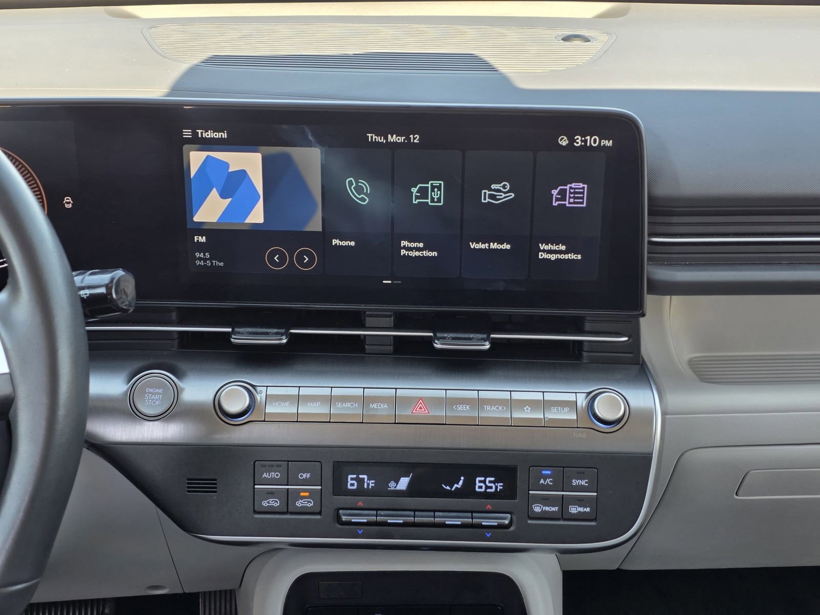 Certified 2025 Hyundai Kona SEL image 19