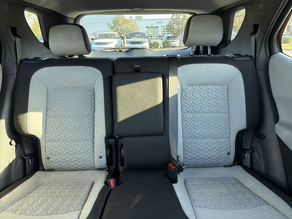 Used 2022 Chevrolet Equinox LS image 28