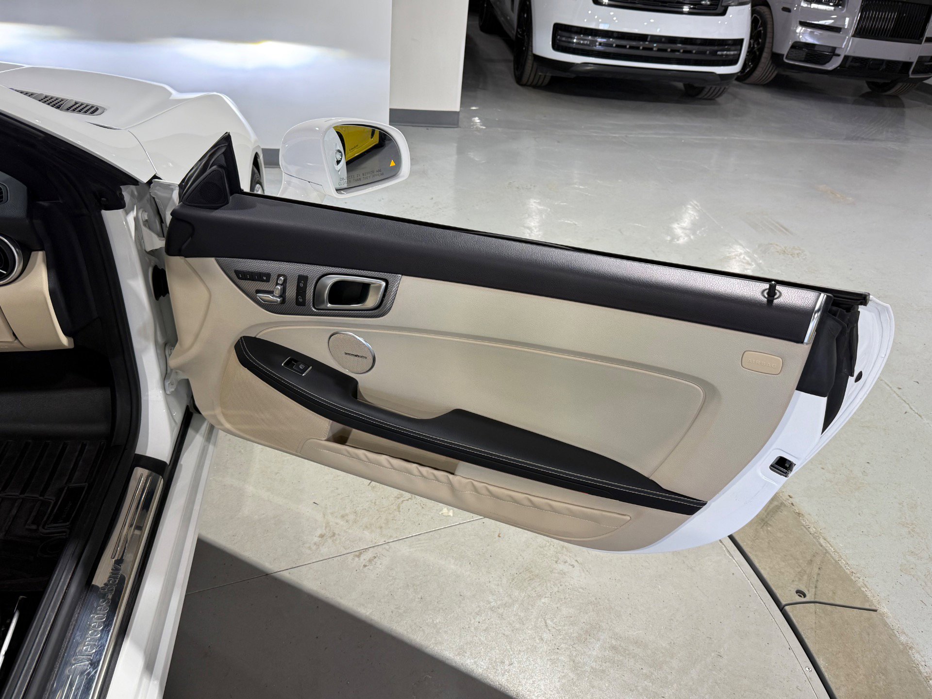 Used 2017 Mercedes-Benz SLC 300 w/ Premium 2 Package image 47