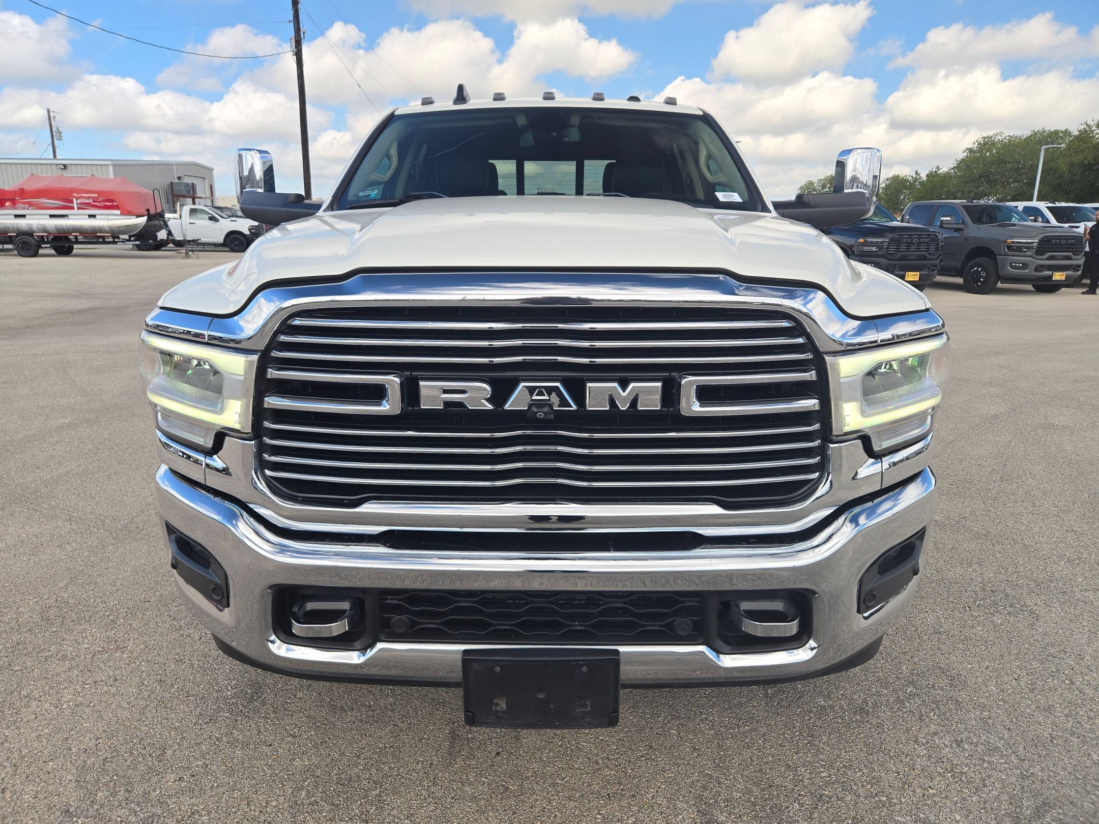 Used 2022 RAM 3500 Laramie AWD/4WD image 8