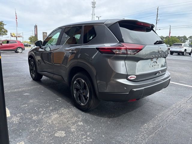 Used 2024 Nissan Rogue SV FWD image 25