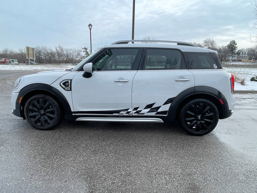 Used 2019 MINI Cooper Countryman S w/ Storage Package image 2