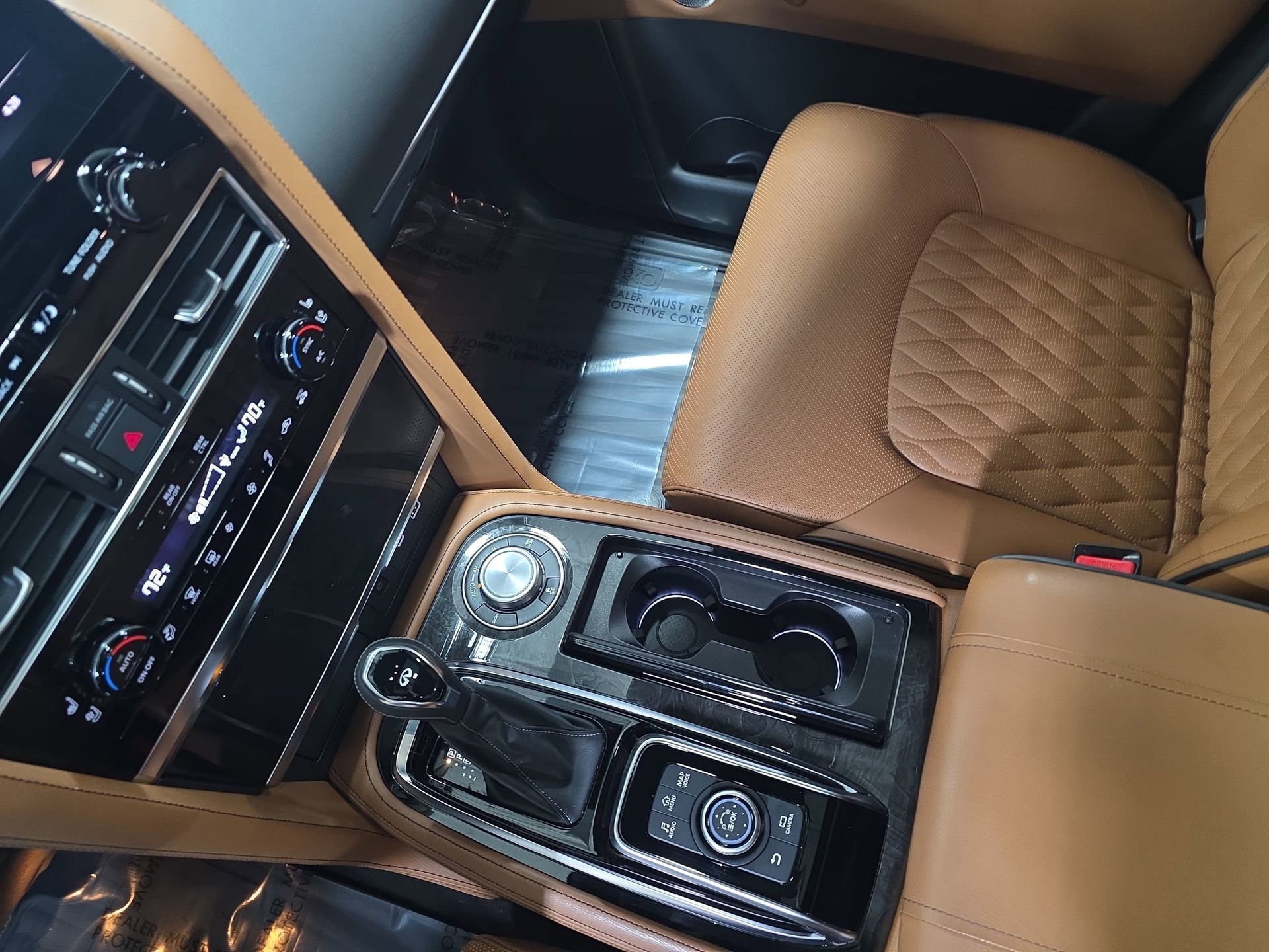 Certified 2024 INFINITI QX80 Sensory w/ Cargo Package AWD/4WD image 25