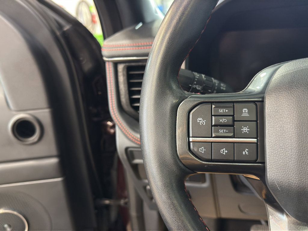 Used 2023 Ford Expedition Limited image 35