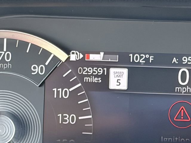 Used 2022 Land Rover Range Rover Velar R-Dynamic S image 12