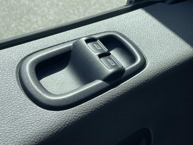 Used 2023 Ford Transit 350 XLT image 17