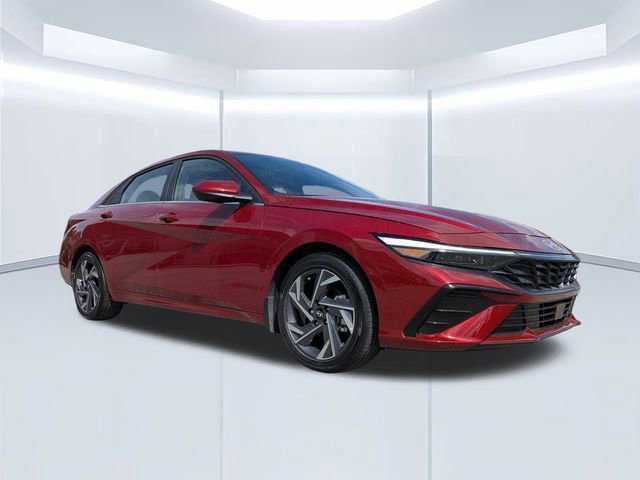 Certified 2025 Hyundai Elantra SEL FWD image 2