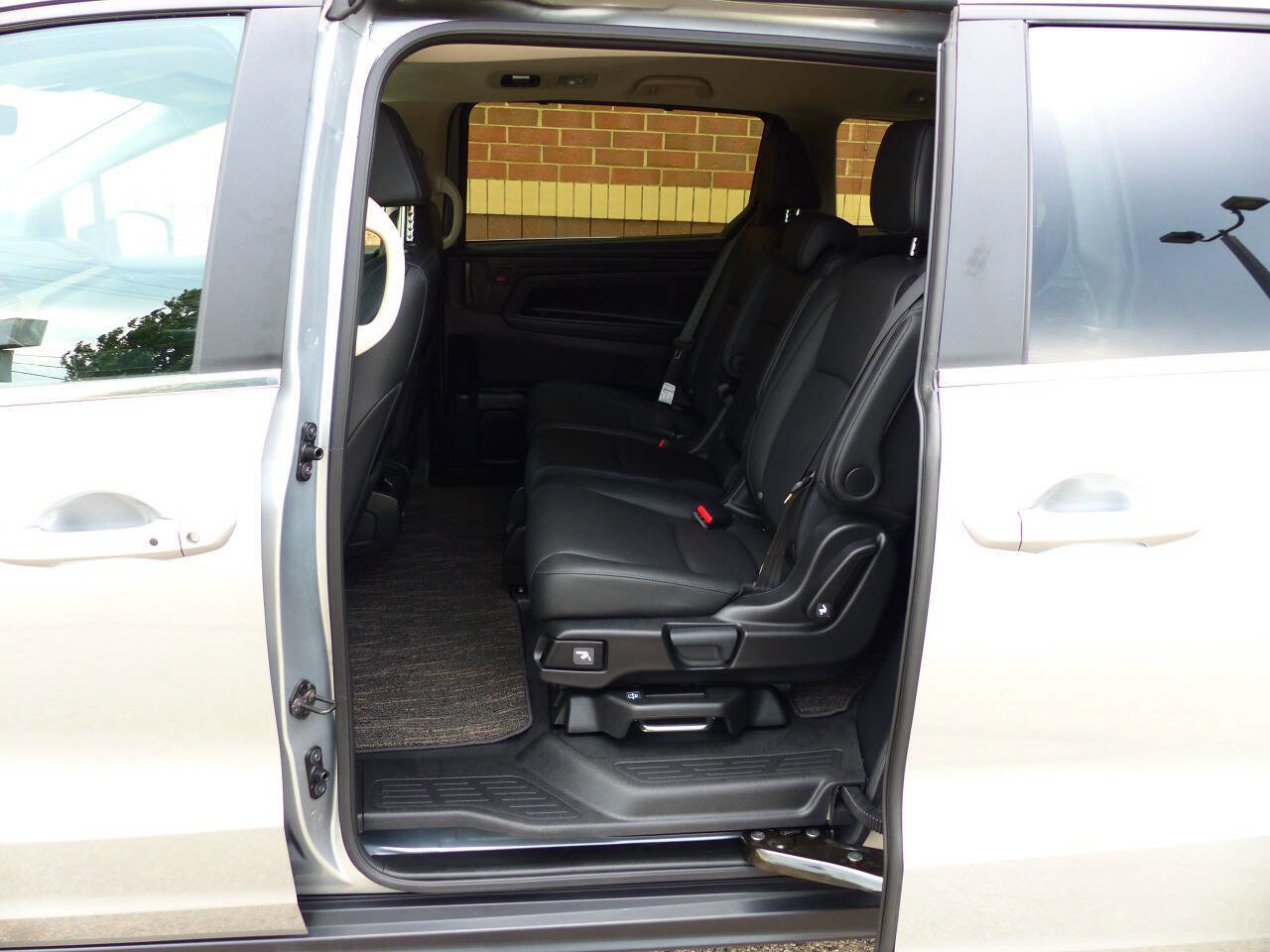 Used 2025 Honda Odyssey EX-L image 40