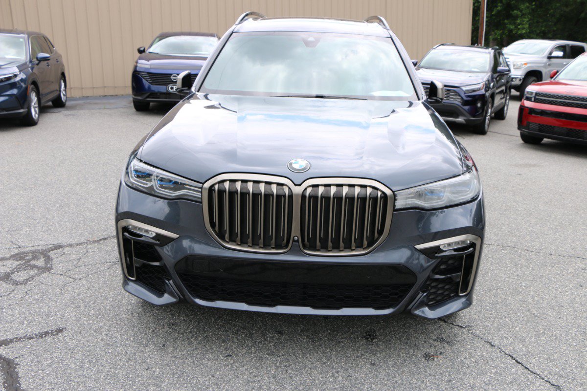 Used 2021 BMW X7 M50i w/ Executive Package AWD/4WD image 11