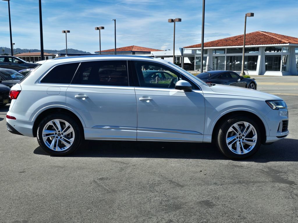 Used 2023 Audi Q7 3.0T Premium w/ Convenience Package image 36