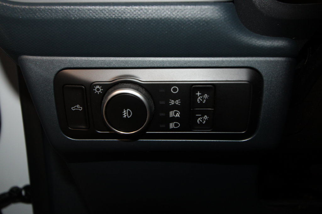 Used 2025 Ford Maverick Lobo AWD/4WD image 9
