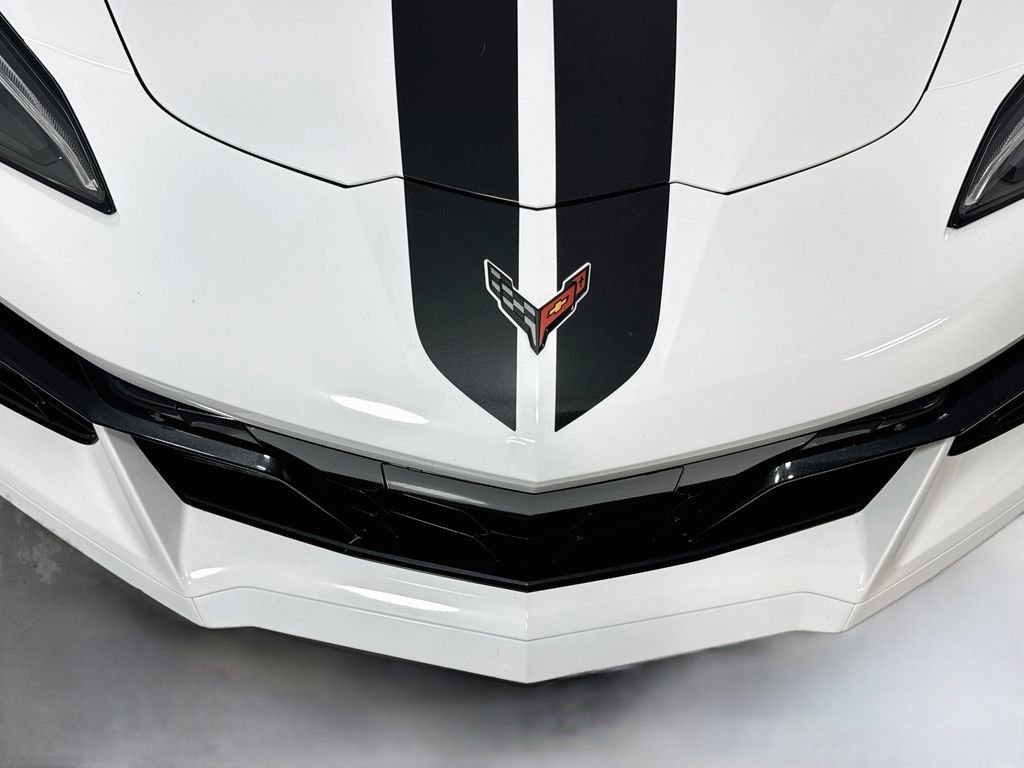 Used 2023 Chevrolet Corvette Z06 w/ Stealth Interior Trim Package RWD image 9