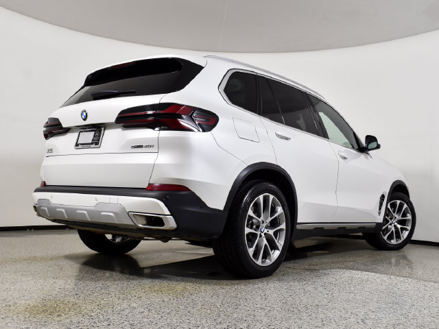 Used 2024 BMW X5 sDrive40i w/ Premium Package RWD image 11