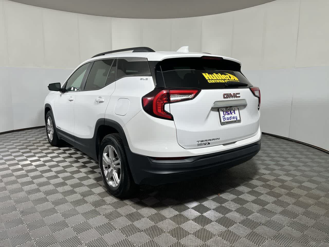 Used 2022 GMC Terrain SLE FWD image 6