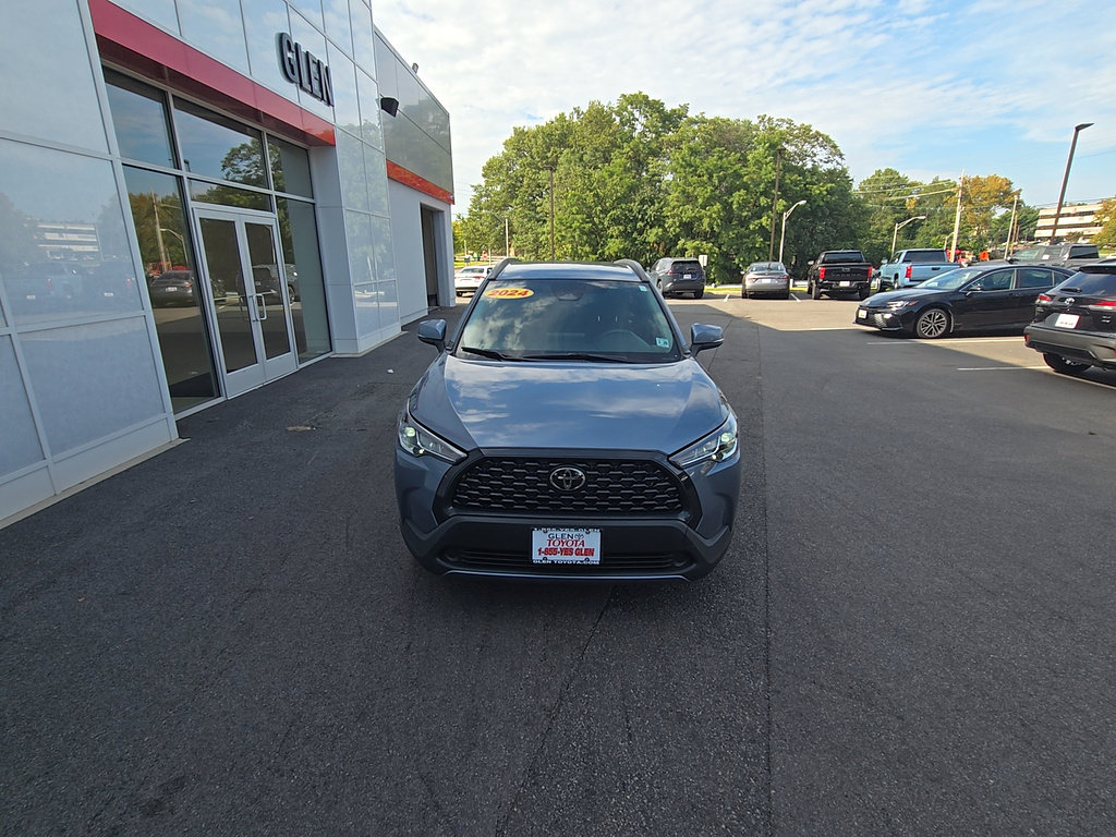 Certified 2024 Toyota Corolla Cross LE AWD/4WD image 2