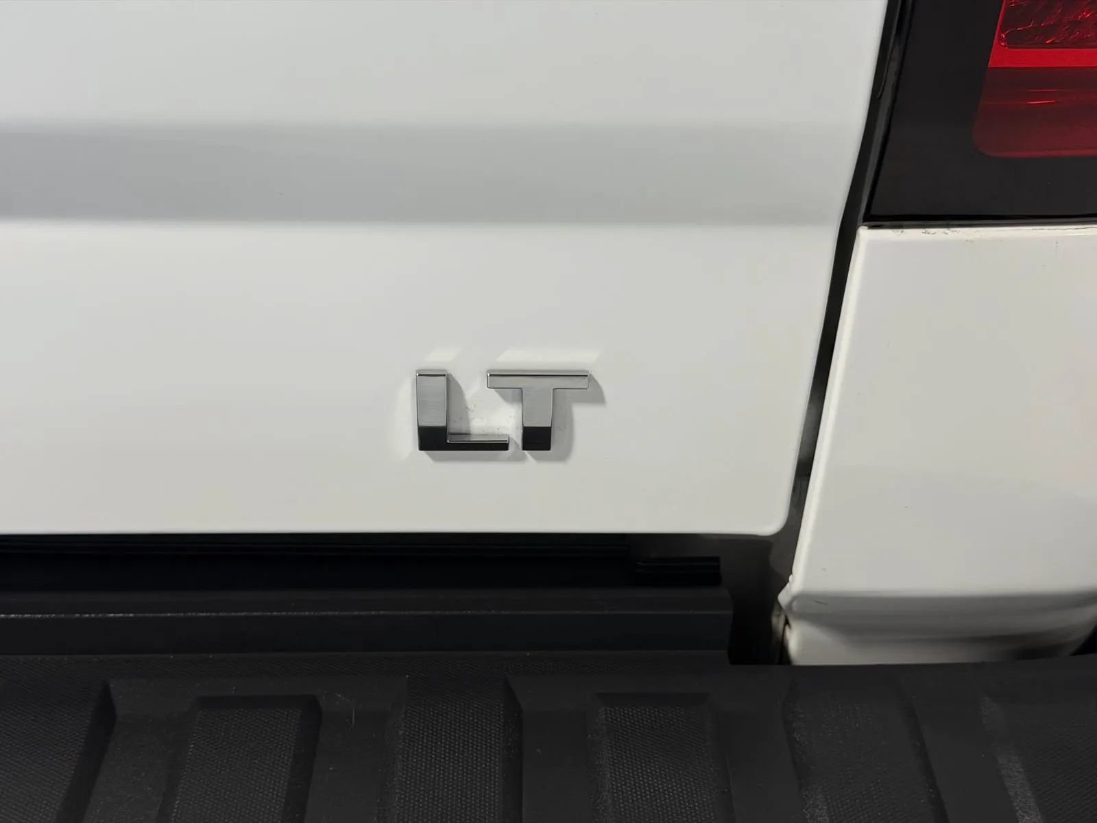 Used 2014 Chevrolet Silverado 1500 LT w/ Max Trailering Package RWD image 12