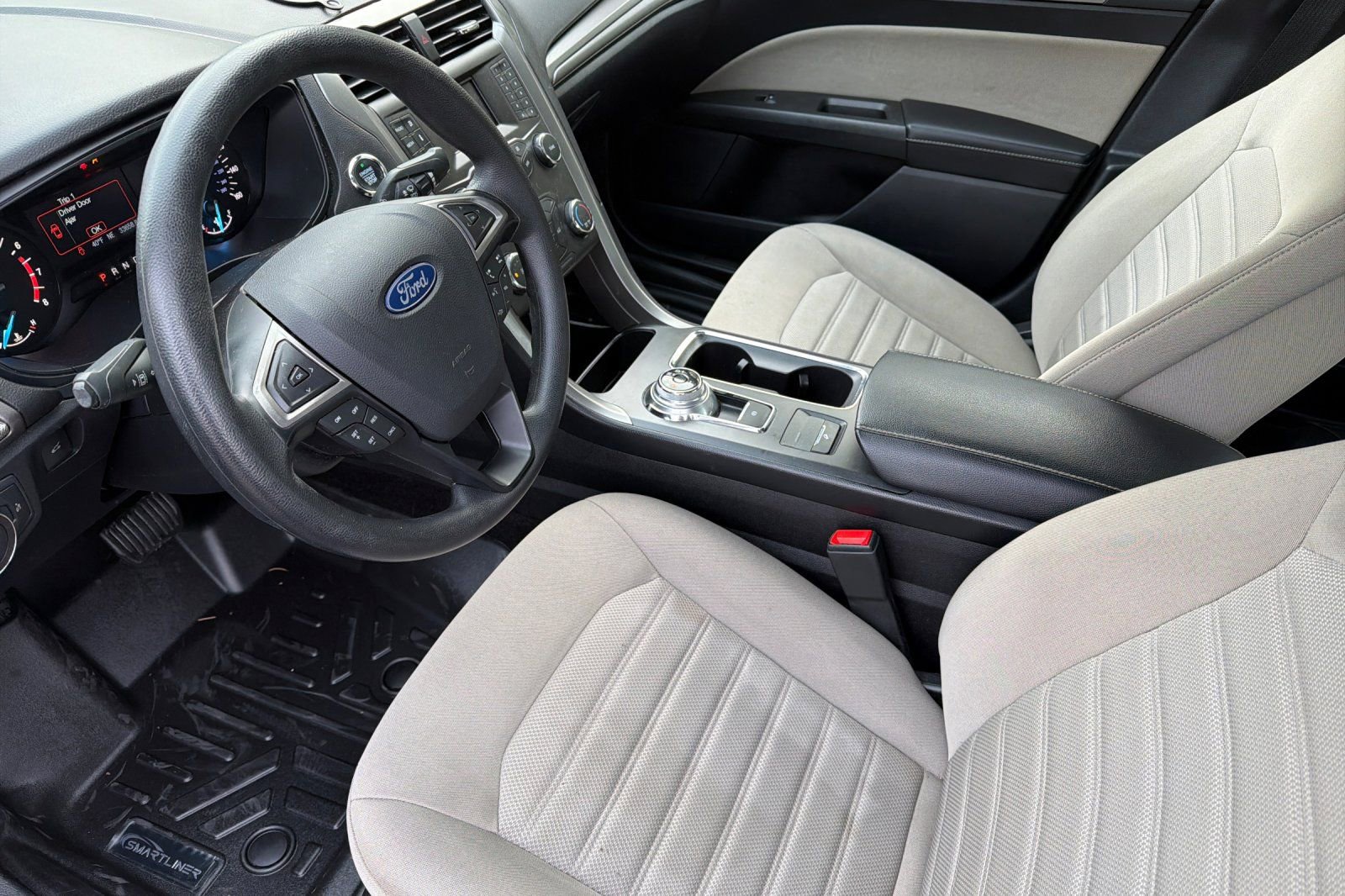 Used 2020 Ford Fusion S image 10