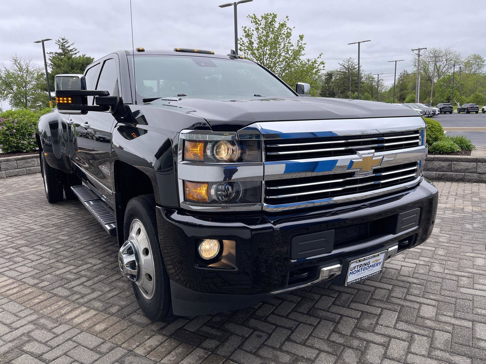 Used 2015 Chevrolet Silverado 3500 High Country w/ Duramax Plus Package AWD/4WD image 7