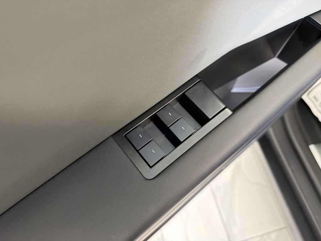 Used 2025 Tesla Cybertruck AWD Crew Cab image 23