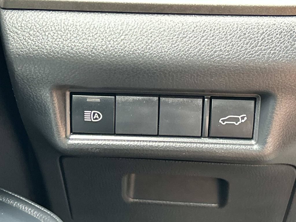 Used 2024 Toyota Grand Highlander XLE FWD image 27