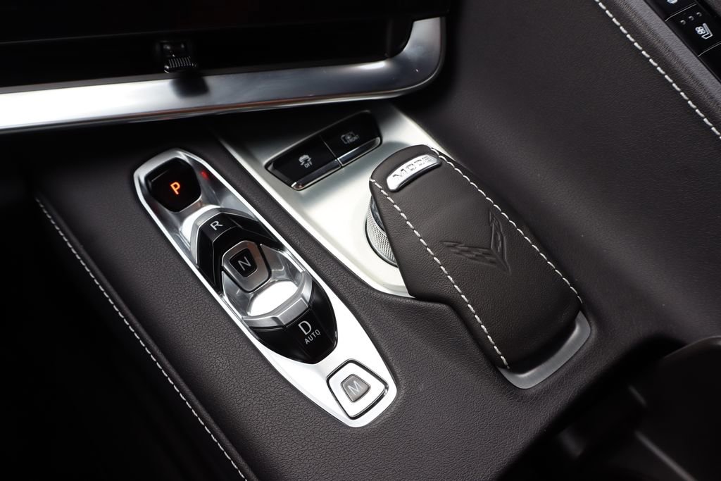 Used 2024 Chevrolet Corvette Stingray w/ Z51 Performance Package image 17