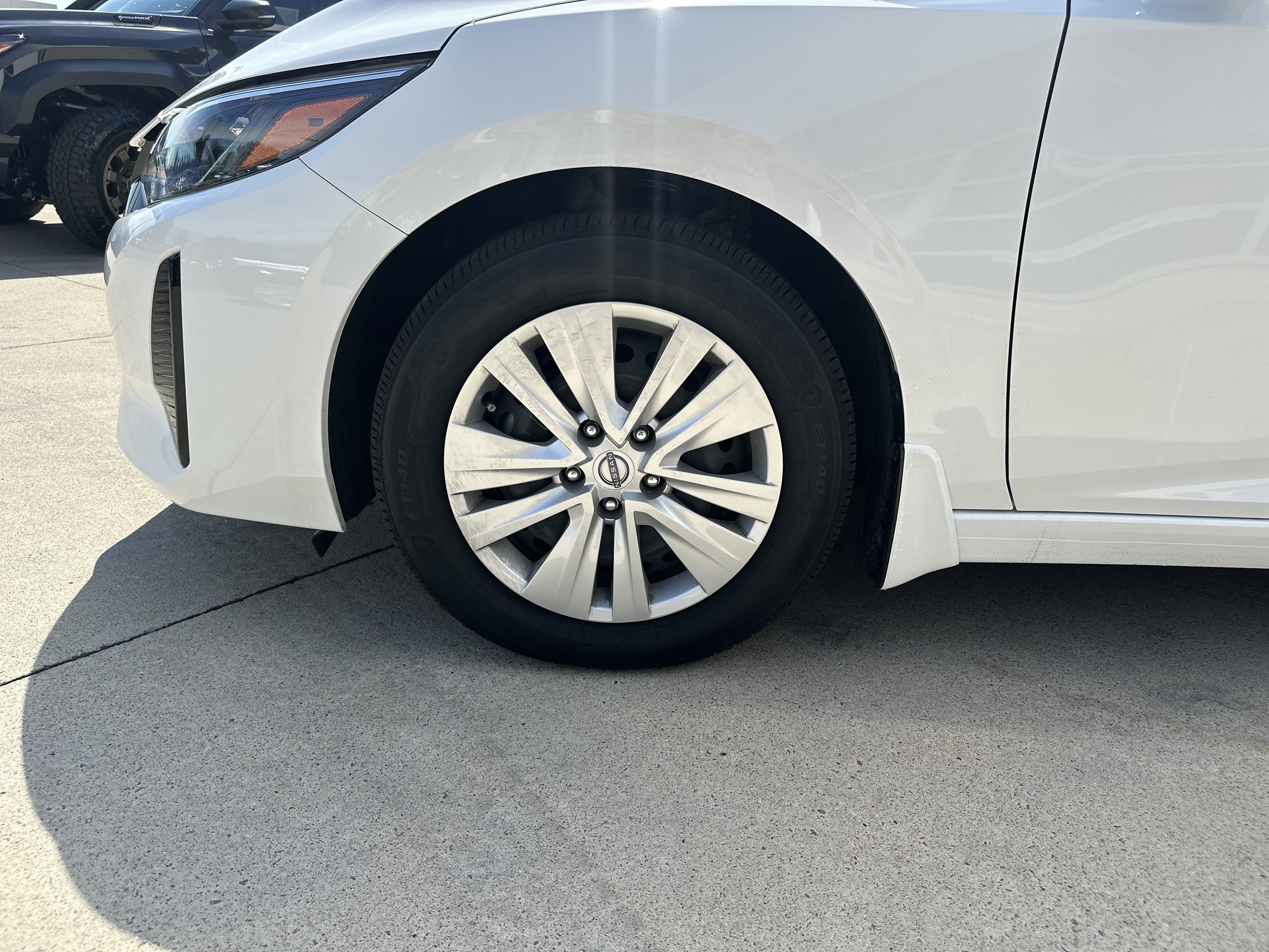 Used 2025 Nissan Sentra S FWD image 32