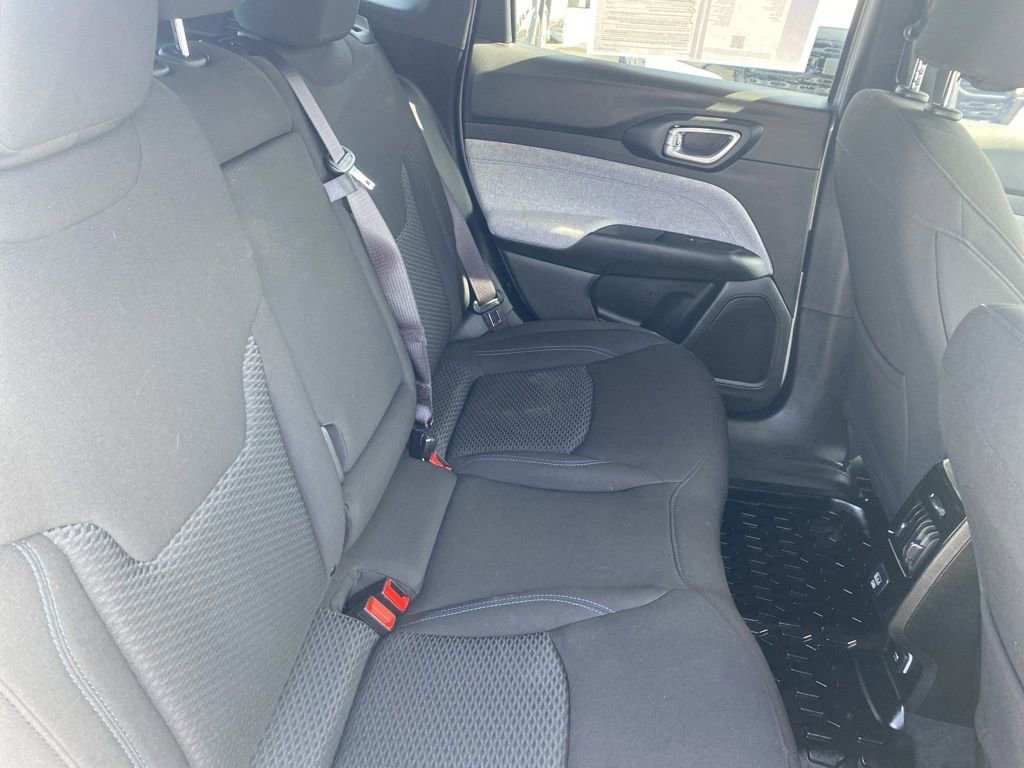 Certified 2024 Jeep Compass Sport image 12