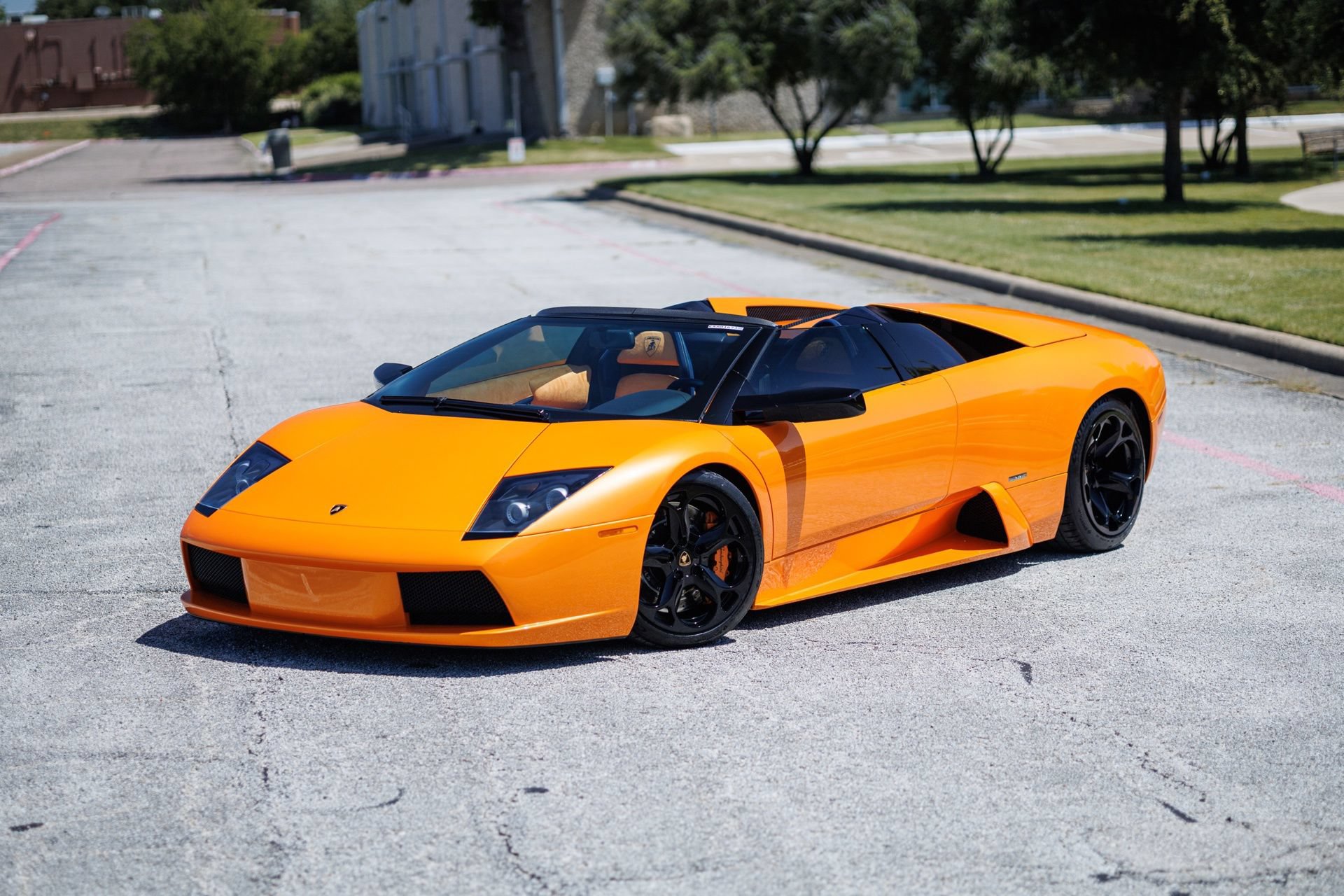 Used 2005 Lamborghini Murcielago Roadster AWD/4WD image 2
