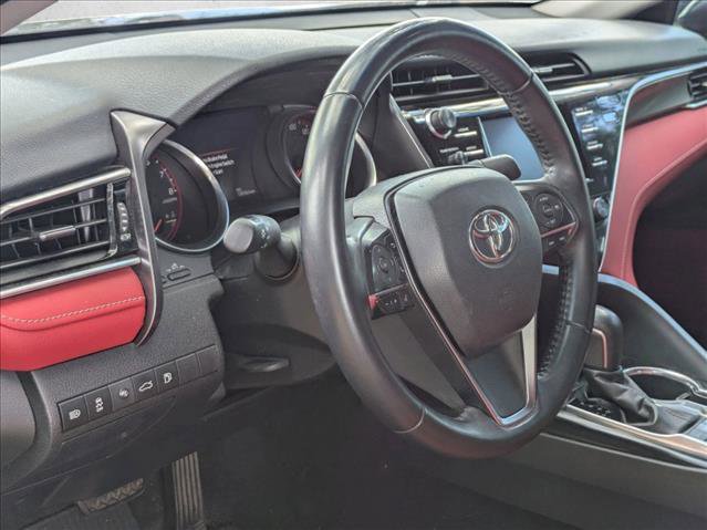 Used 2018 Toyota Camry XSE FWD image 3