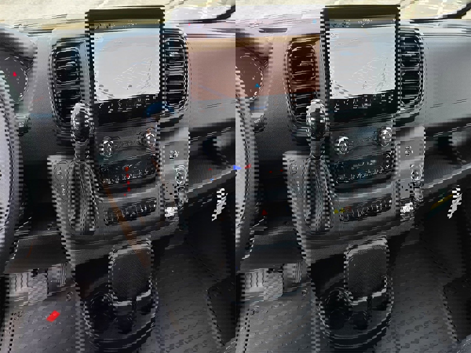 New 2025 RAM ProMaster 2500 w/ Premium Convenience Group image 8