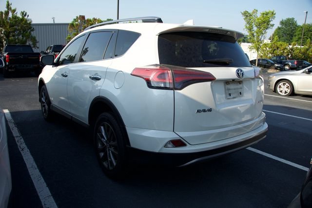 Used 2018 Toyota RAV4 Limited FWD image 4