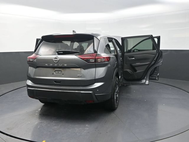 Used 2024 Nissan Rogue SV FWD image 44