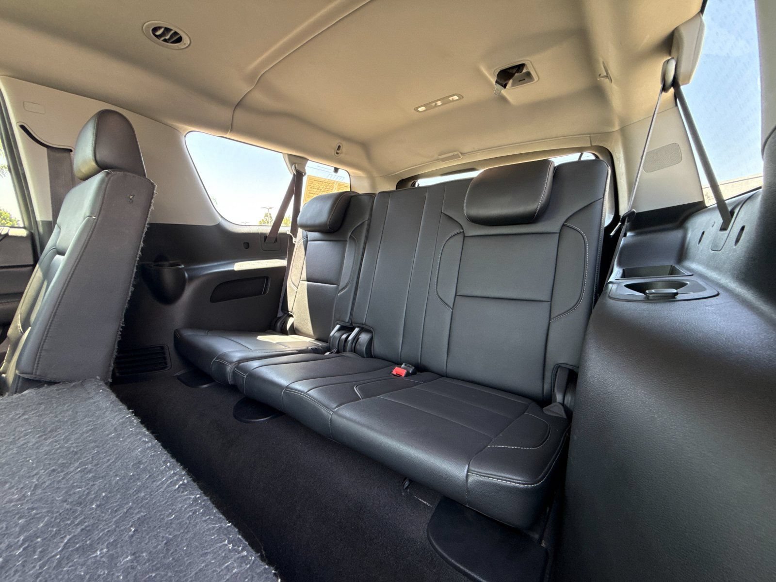 Used 2016 Chevrolet Suburban LT w/ Luxury Package RWD image 13