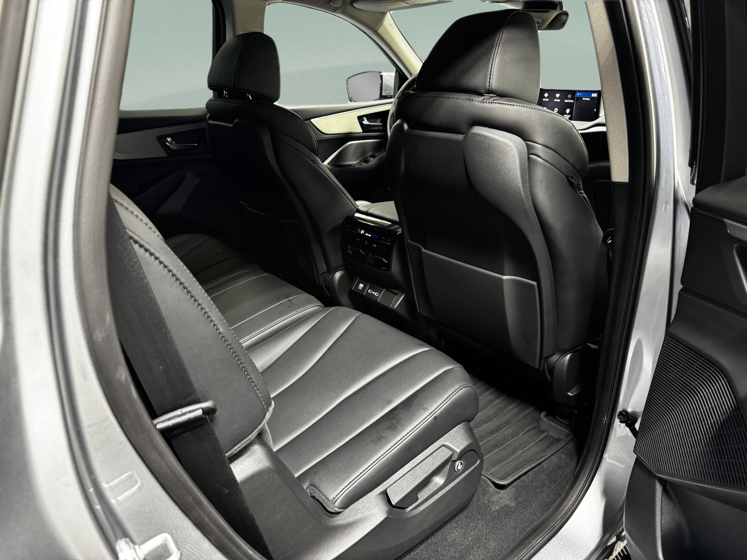 Certified 2024 Acura MDX FWD image 12