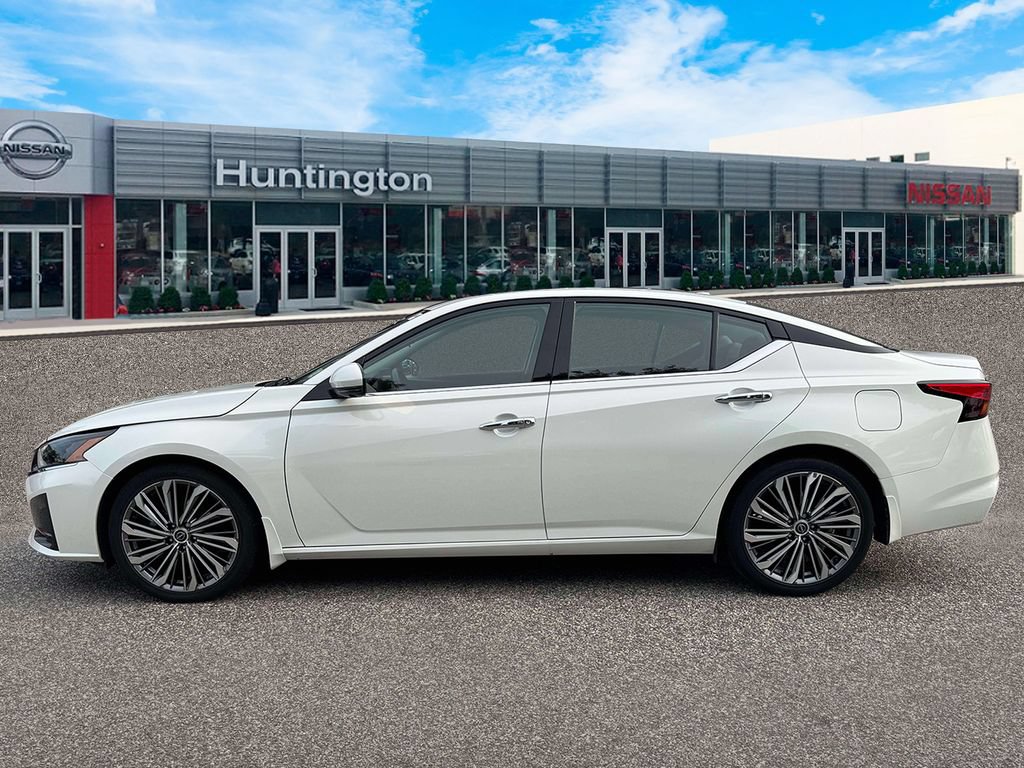 Certified 2025 Nissan Altima 2.5 SL FWD image 5