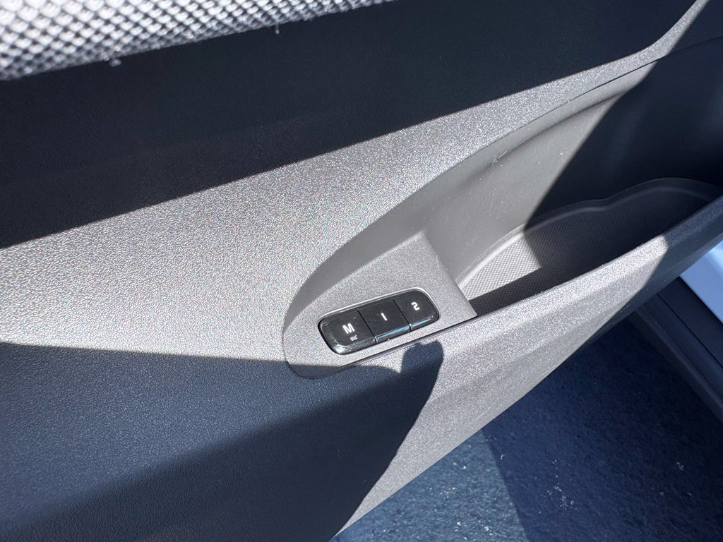 Used 2024 Polestar Polestar 2 RWD image 22