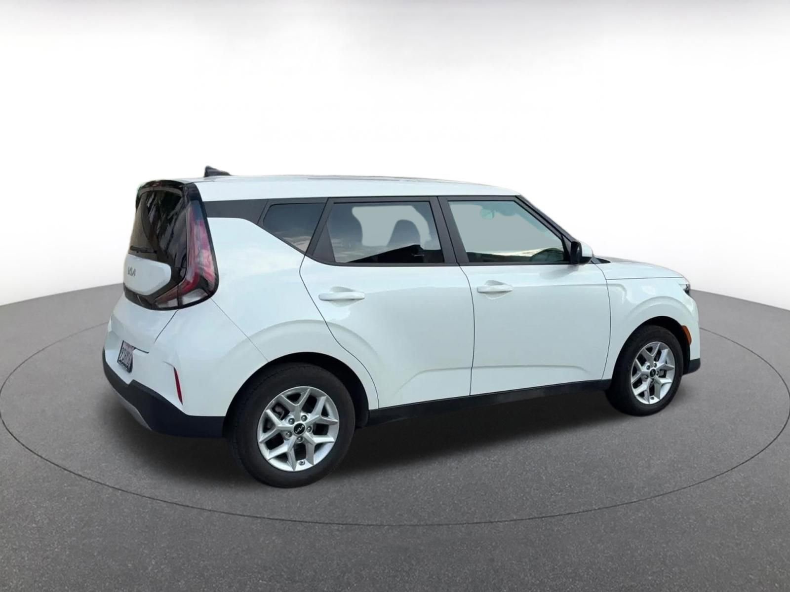 Used 2025 Kia Soul LX w/ LX Technology Package image 14