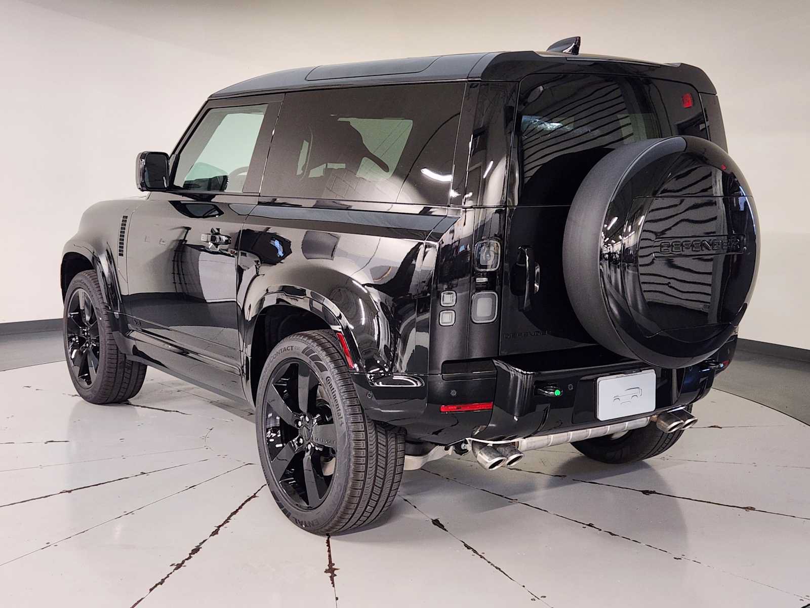 New 2026 Land Rover Defender 90 V8 AWD/4WD image 5