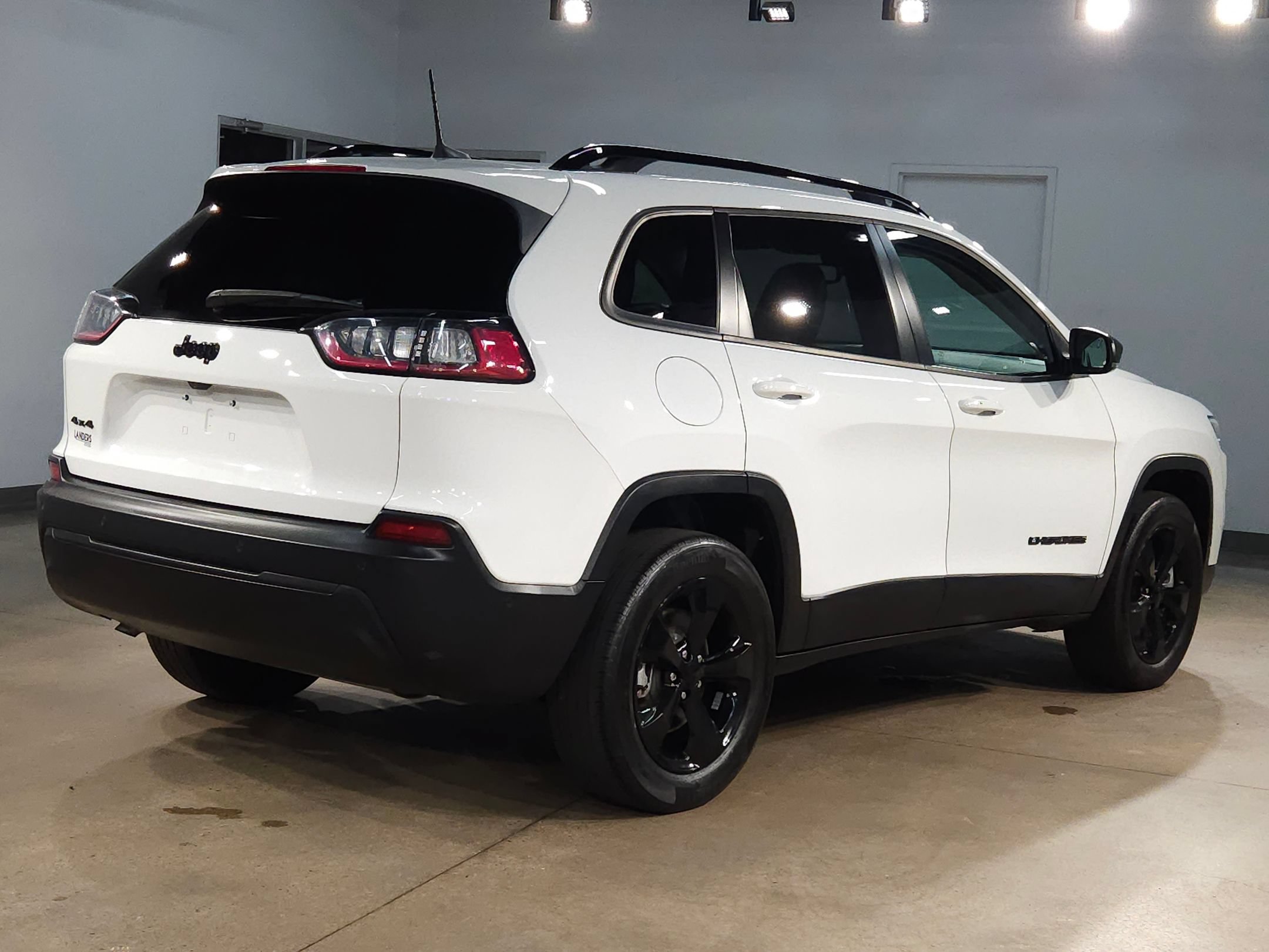 Used 2023 Jeep Cherokee Altitude Lux w/ Lux Elite Package AWD/4WD image 7