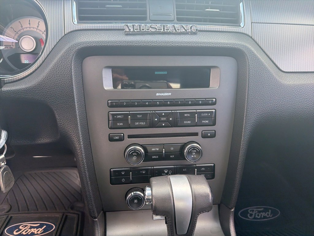 Used 2010 Ford Mustang GT Premium image 18