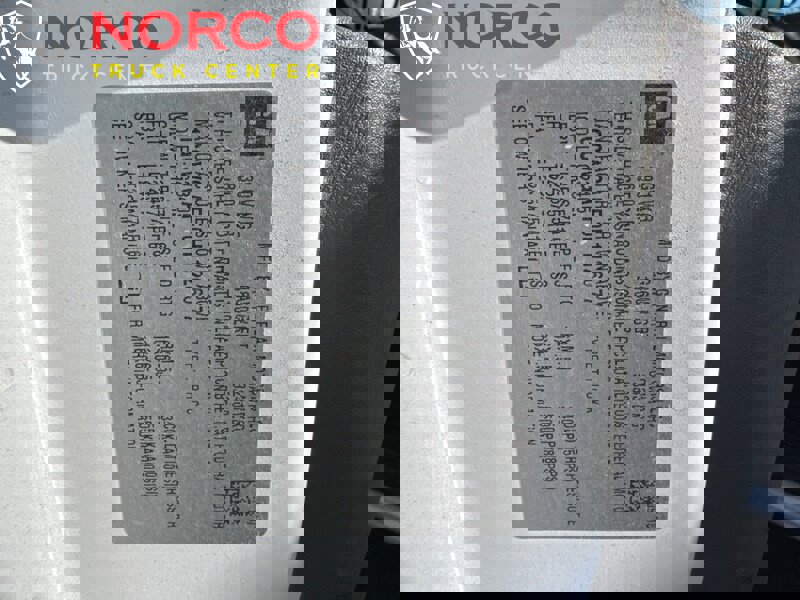 Used 2017 Chevrolet Express 2500 image 23