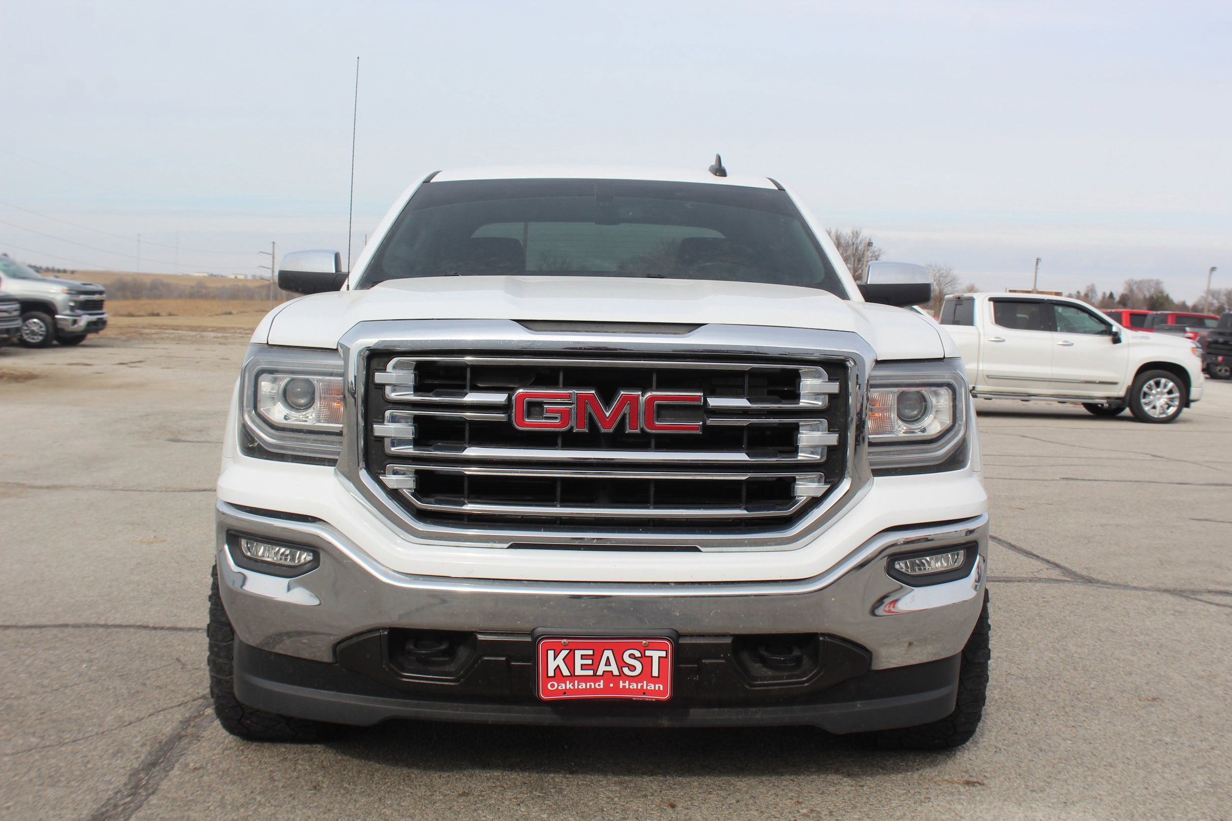 Used 2018 GMC Sierra 1500 SLT w/ SLT Premium Package AWD/4WD image 7