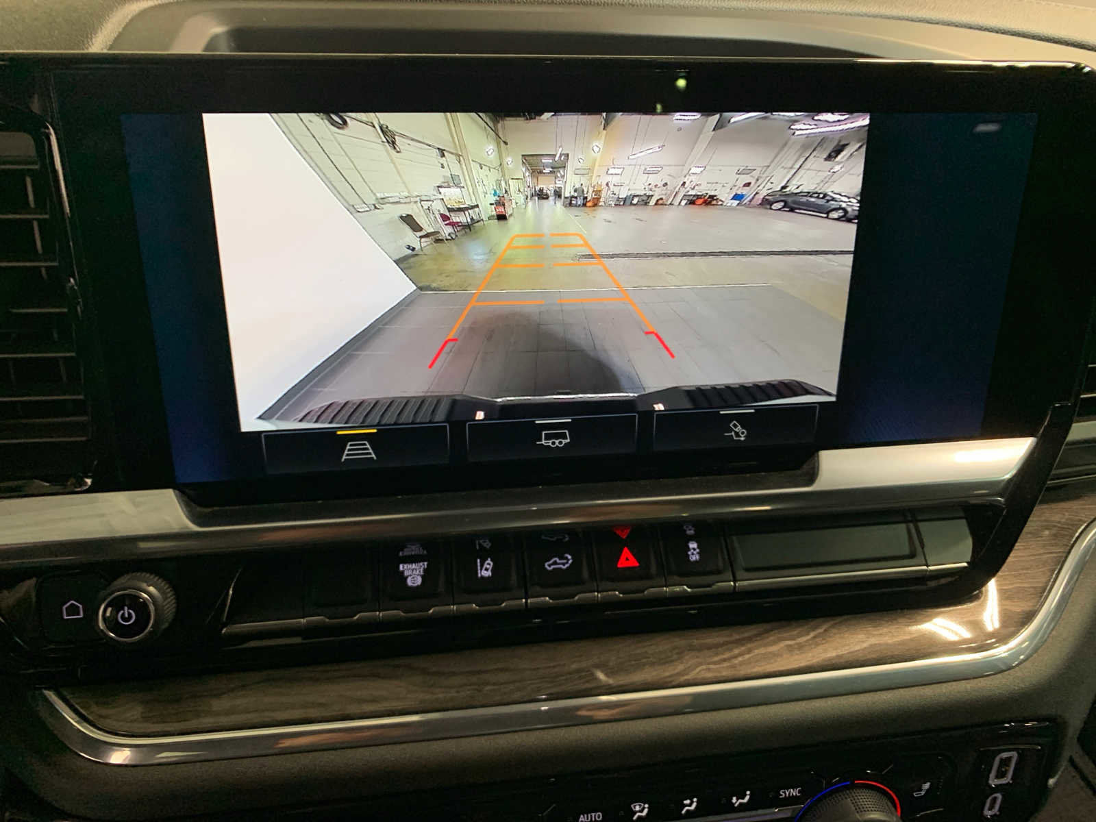 Used 2024 Chevrolet Silverado 2500 LTZ image 6