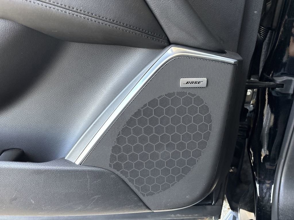 Certified 2020 Cadillac Escalade ESV Premium Luxury w/ Escalade Sport Edition image 25