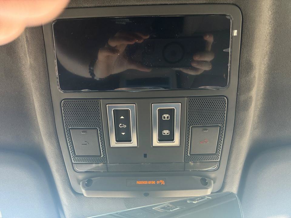 New 2026 Land Rover Defender 110 X AWD/4WD image 21