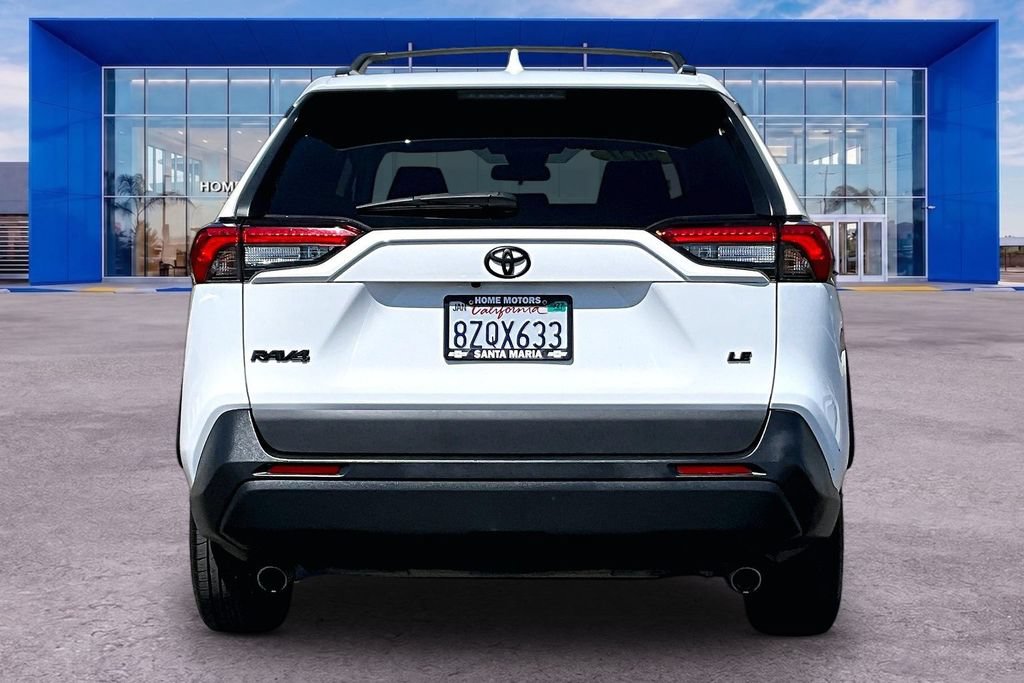 Used 2021 Toyota RAV4 LE FWD image 22