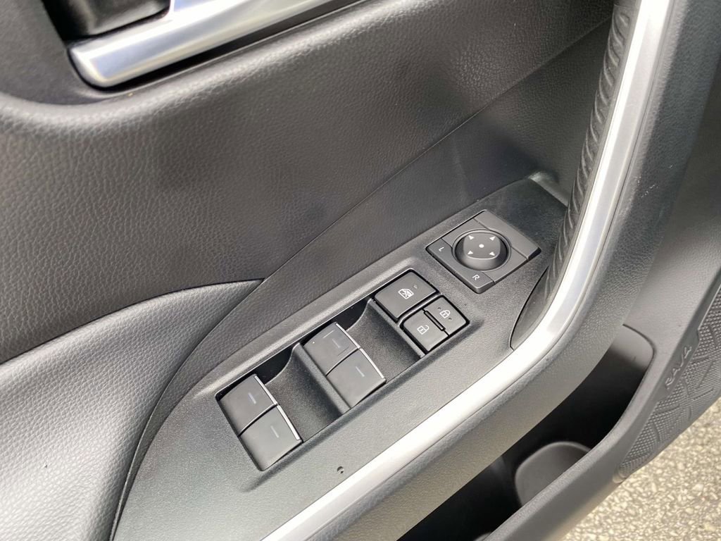 Used 2025 Toyota RAV4 XLE Premium FWD image 25